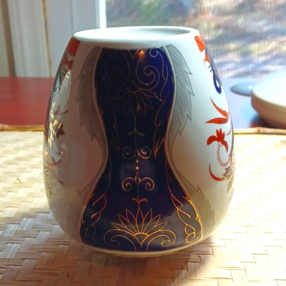 Japanese Vintage Floral Porcelain Ginger Jar  7 Tall
